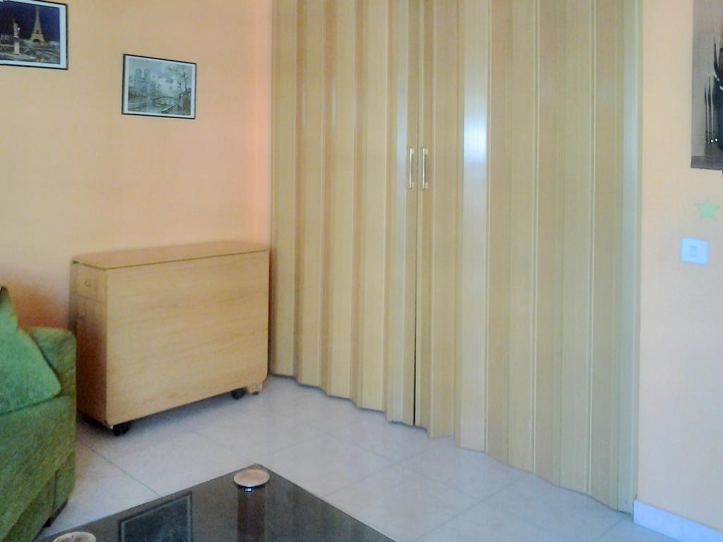 Apartamento En Салоу Екстериор снимка